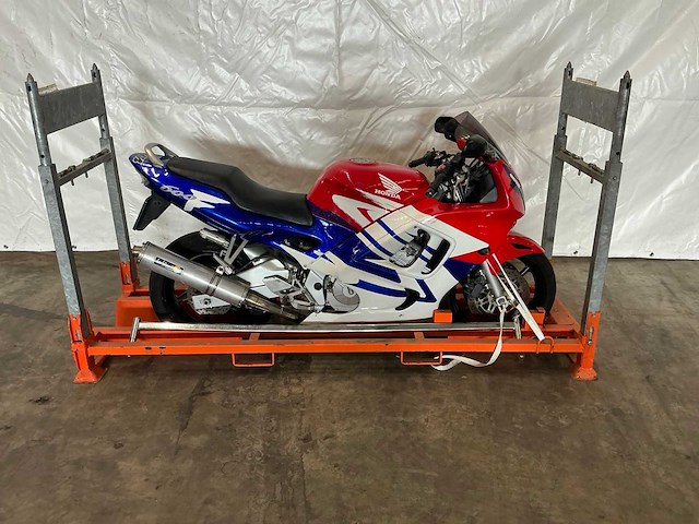 Honda sport 600f pc31-a motorfiets - afbeelding 2 van  7