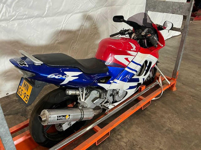 Honda sport 600f pc31-a motorfiets - afbeelding 3 van  7