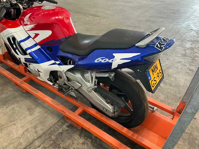 Honda sport 600f pc31-a motorfiets - afbeelding 4 van  7