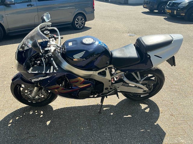 Honda sport cbr 900rr fireblade motorfiets - afbeelding 10 van  17