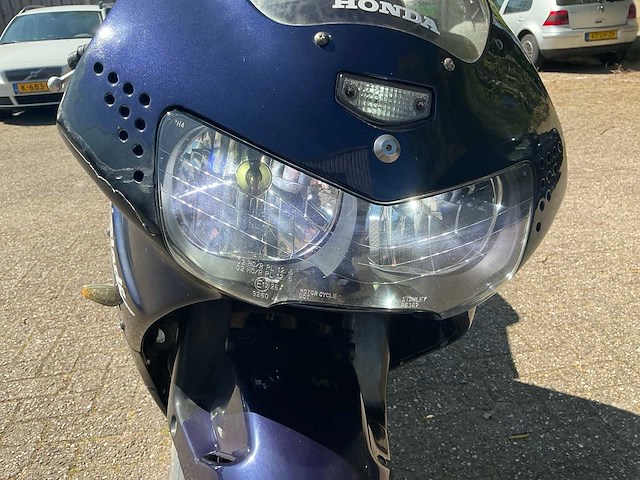 Honda sport cbr 900rr fireblade motorfiets - afbeelding 17 van  17