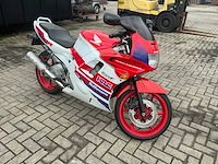 Honda sport motorfiets - afbeelding 8 van  15