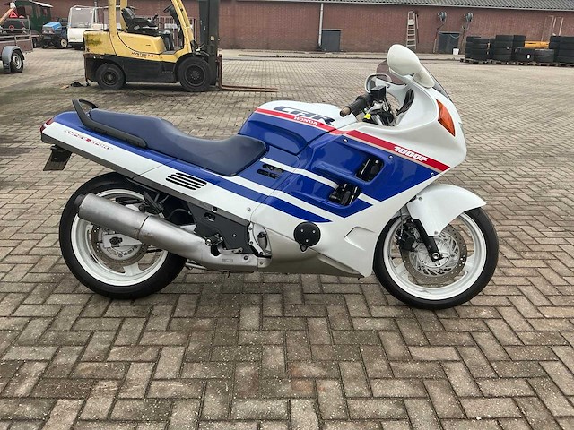 Honda sport motorfiets - afbeelding 8 van  14