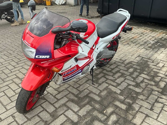 Honda sport motorfiets - afbeelding 8 van  15