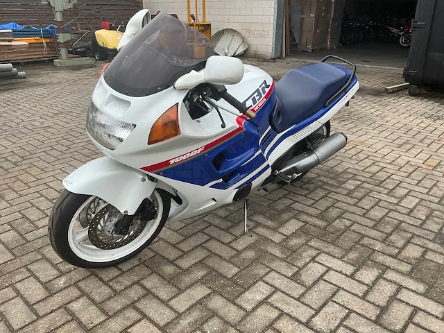 Honda sport motorfiets - afbeelding 1 van  10