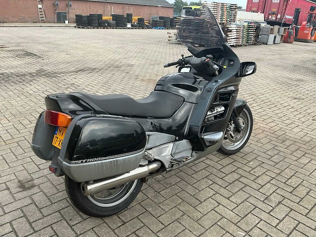 Honda tour motorfiets - afbeelding 8 van  13