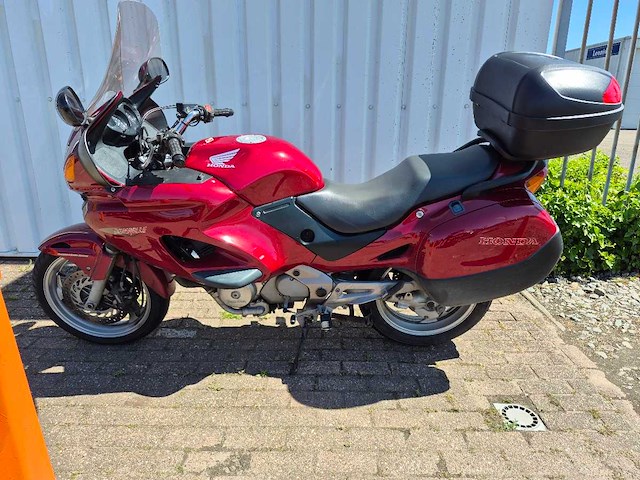 Honda tour nt 650 deauville motorfiets - afbeelding 1 van  6