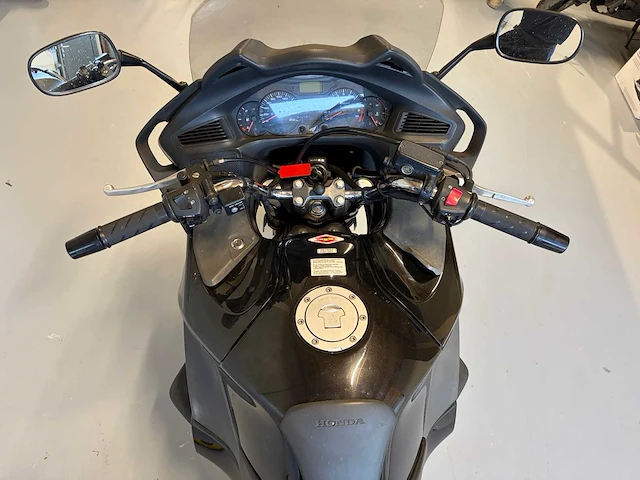 Honda tour nt 700 deauville abs motorfiets - afbeelding 15 van  32