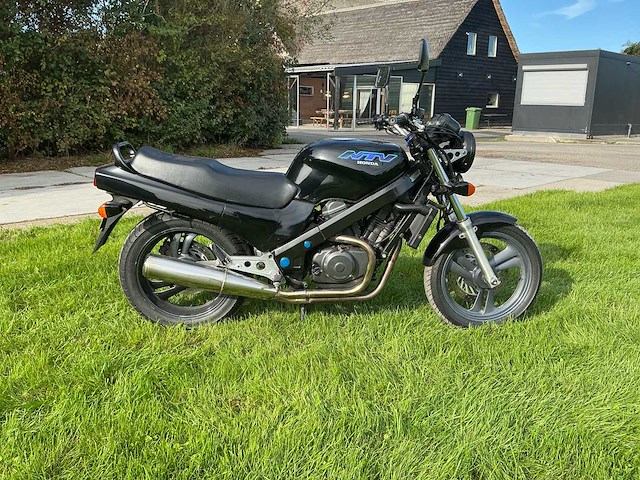 Honda tour ntv 650 motorfiets - afbeelding 18 van  22