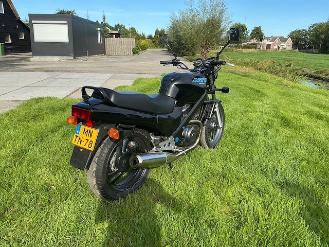 Honda tour ntv 650 motorfiets - afbeelding 1 van  22