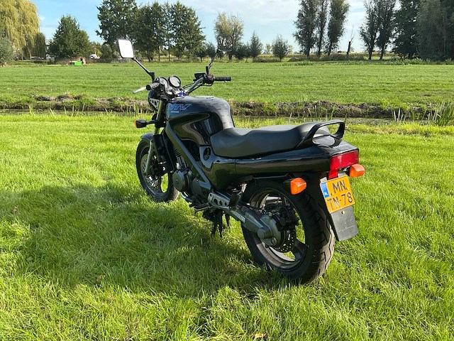 Honda tour ntv 650 motorfiets - afbeelding 20 van  22