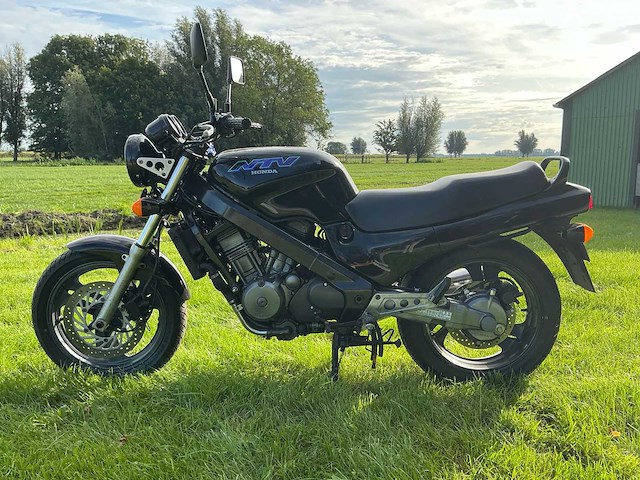 Honda tour ntv 650 motorfiets - afbeelding 21 van  22