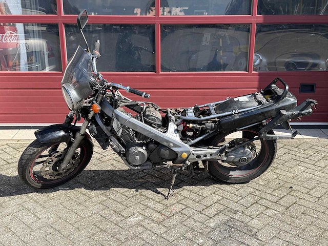 Honda tour ntv 650 ms-40-lj - afbeelding 2 van  8