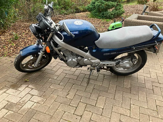 Honda tour ntv 650 revere motorfiets - afbeelding 1 van  10
