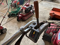 Honda zelfrijdende veegmachine - afbeelding 7 van  9