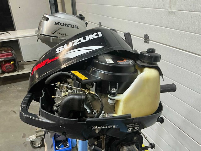 Honda/suzuki fore stroke buitenboordmotor (2x) - afbeelding 2 van  21