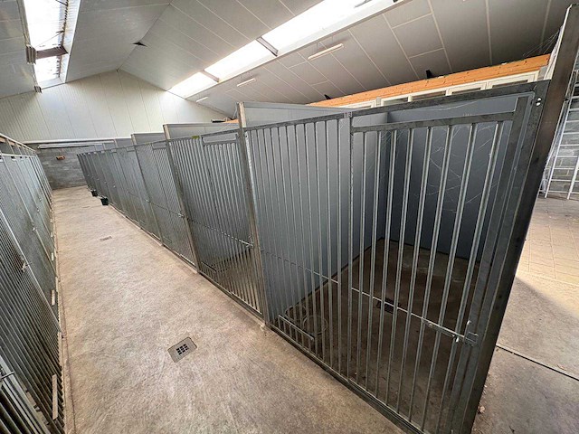 Honden kennel (23x) - afbeelding 2 van  13