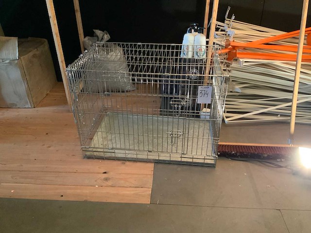 Hondenbench - afbeelding 1 van  3