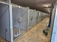 Hondenkennels (28x) - afbeelding 1 van  7