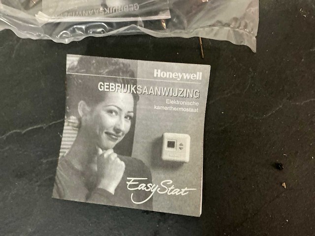 Honeywel easy start thermostaten (8x) - afbeelding 3 van  3