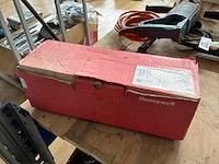 Honeywell hce40 vloerverwarming regelaar - afbeelding 5 van  6