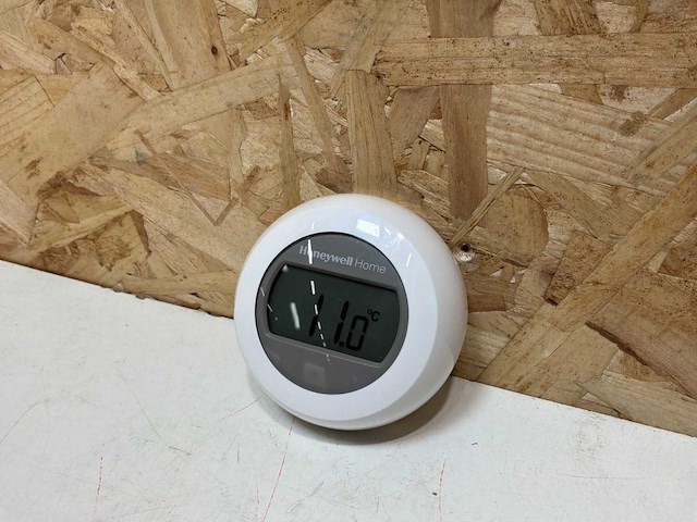Honeywell home round kamerthermostaat aan/ui - afbeelding 2 van  7
