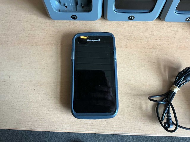 Honeywell laadstation met mobiele computers - afbeelding 1 van  3