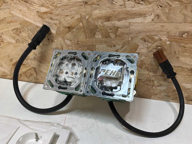 Honeywell schakel-/stopcontact combinatie compleet (4x) - afbeelding 6 van  8