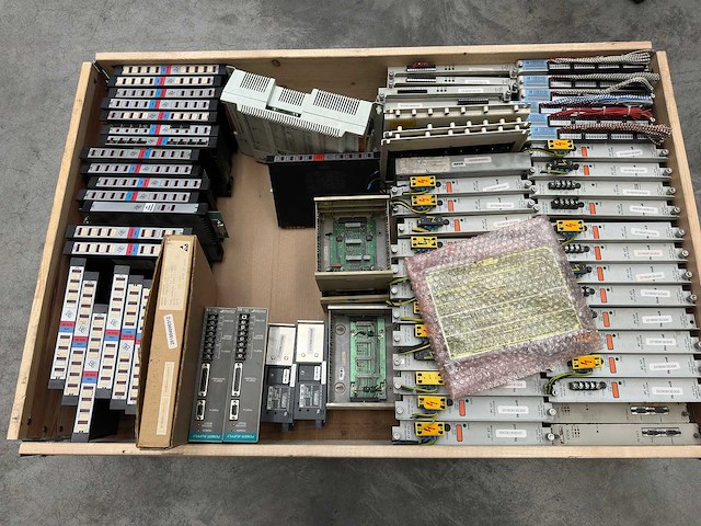 Honeywell / texas instruments - partij industriële plc modules en i/o systemen - afbeelding 4 van  8