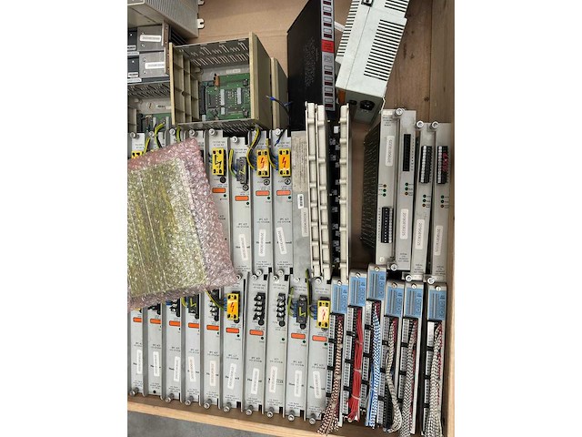 Honeywell / texas instruments - partij industriële plc modules en i/o systemen - afbeelding 8 van  8