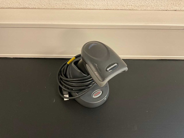 Honeywell voyager xp 1472g handscanner met laadstation - afbeelding 2 van  4