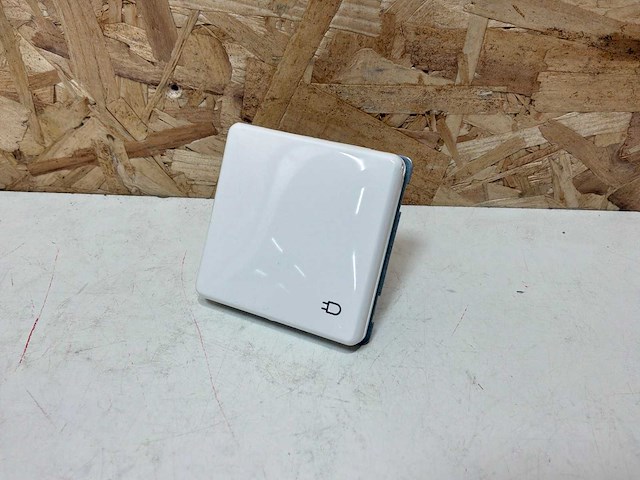 Honeywell waterbestendige stopcontacten (10x) - afbeelding 1 van  9