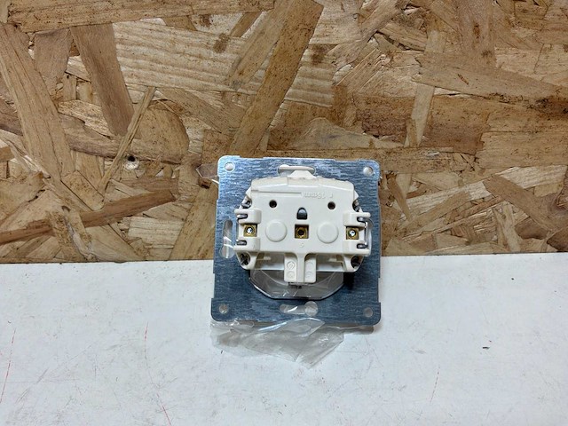 Honeywell waterbestendige stopcontacten (20x) - afbeelding 9 van  9