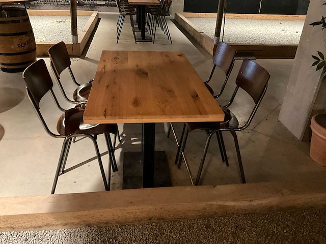 Hoog eettafel met stoelen - afbeelding 3 van  3