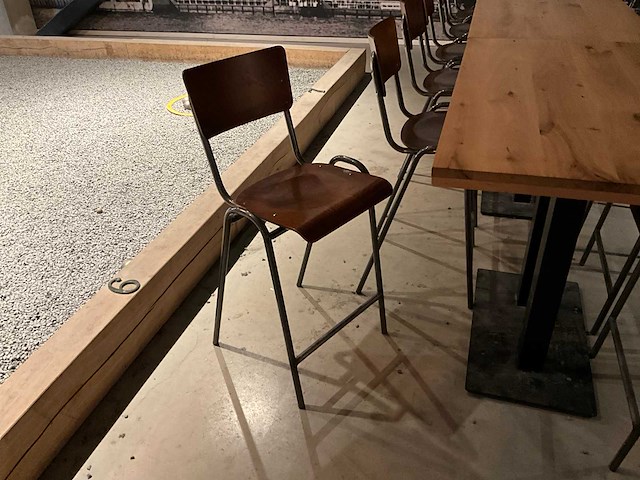 Hoog eettafel opstelling - afbeelding 4 van  5