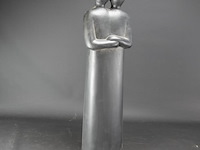 Hoog keramieken gestiled beeld van een paar - afbeelding 1 van  5