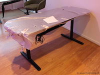 Veiling van diverse meubelen te almere