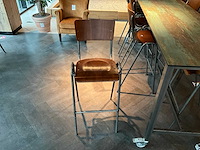 Hoog verrijdbare eettafel met stoelen - afbeelding 4 van  4