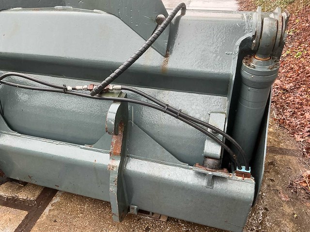 Hoogkiep bak volvo aansluiting graafbak - afbeelding 2 van  15