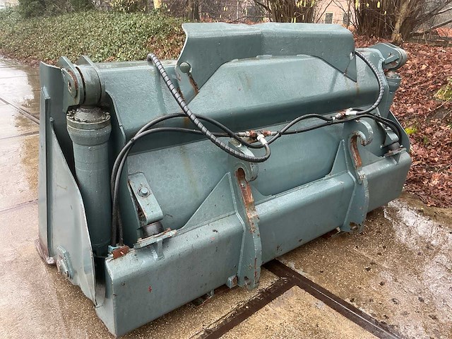 Hoogkiep bak volvo aansluiting graafbak - afbeelding 15 van  15