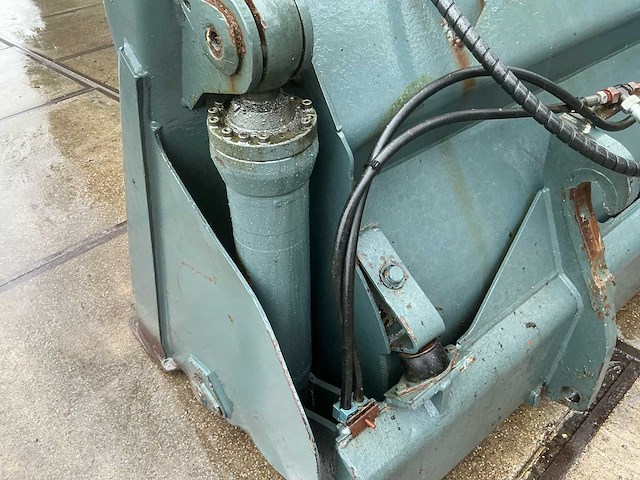 Hoogkiep bak volvo aansluiting graafbak - afbeelding 14 van  15