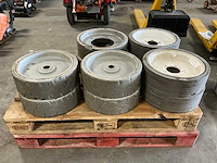 Hoogwerker banden (10x) - afbeelding 2 van  5