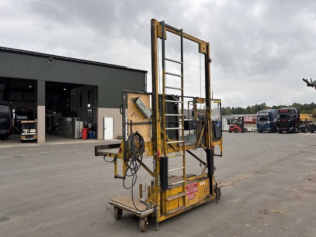 Hoogwerker elektrisch - afbeelding 1 van  8