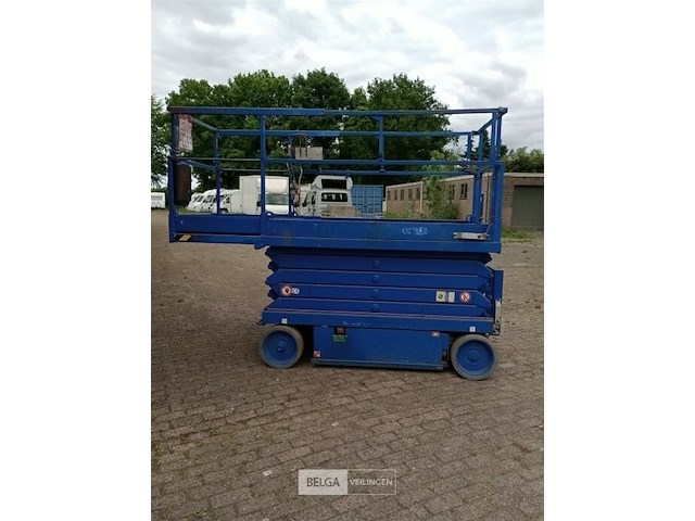 Hoogwerker / schaarlift skyjack - afbeelding 10 van  13