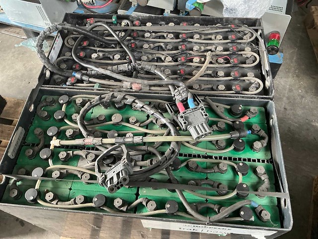 Hoppecke hawker 3hpzs375 batterij (2x) - afbeelding 1 van  3