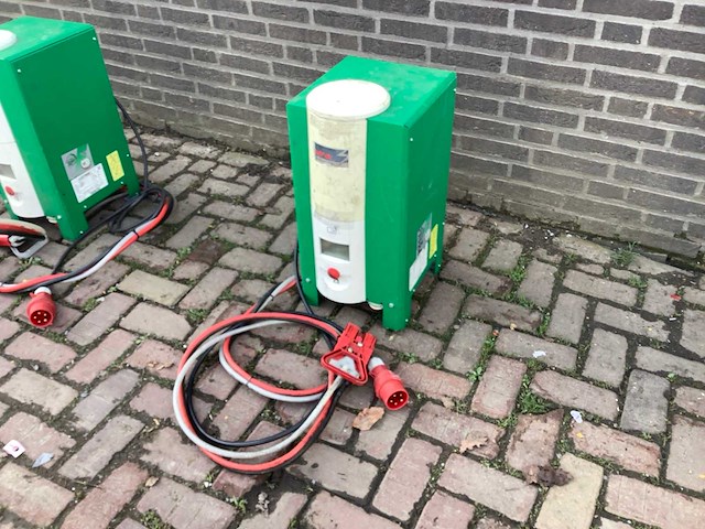 Hoppecke trak air acculader - afbeelding 1 van  4