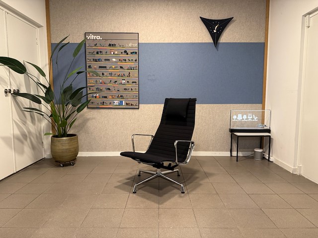 Hopsak chrome fauteuil vitra, ea124, zwart - afbeelding 3 van  10