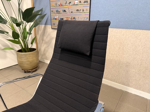 Hopsak chrome fauteuil vitra, ea124, zwart - afbeelding 8 van  10