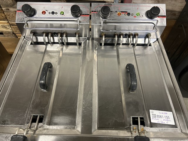 Horeca elektrische dubbele friteuse stilfer - afbeelding 2 van  8