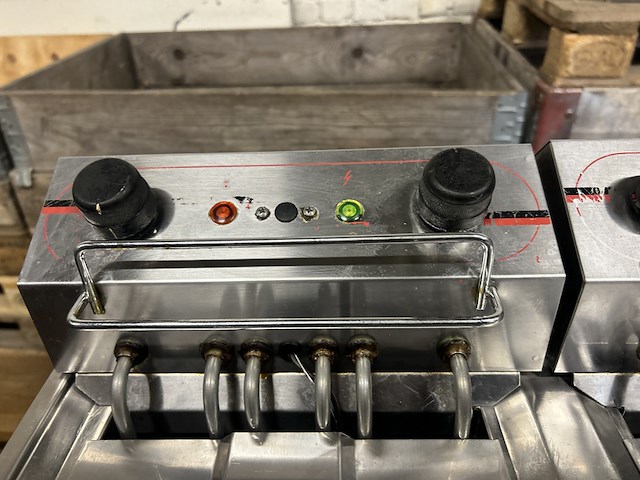 Horeca elektrische dubbele friteuse stilfer - afbeelding 4 van  8